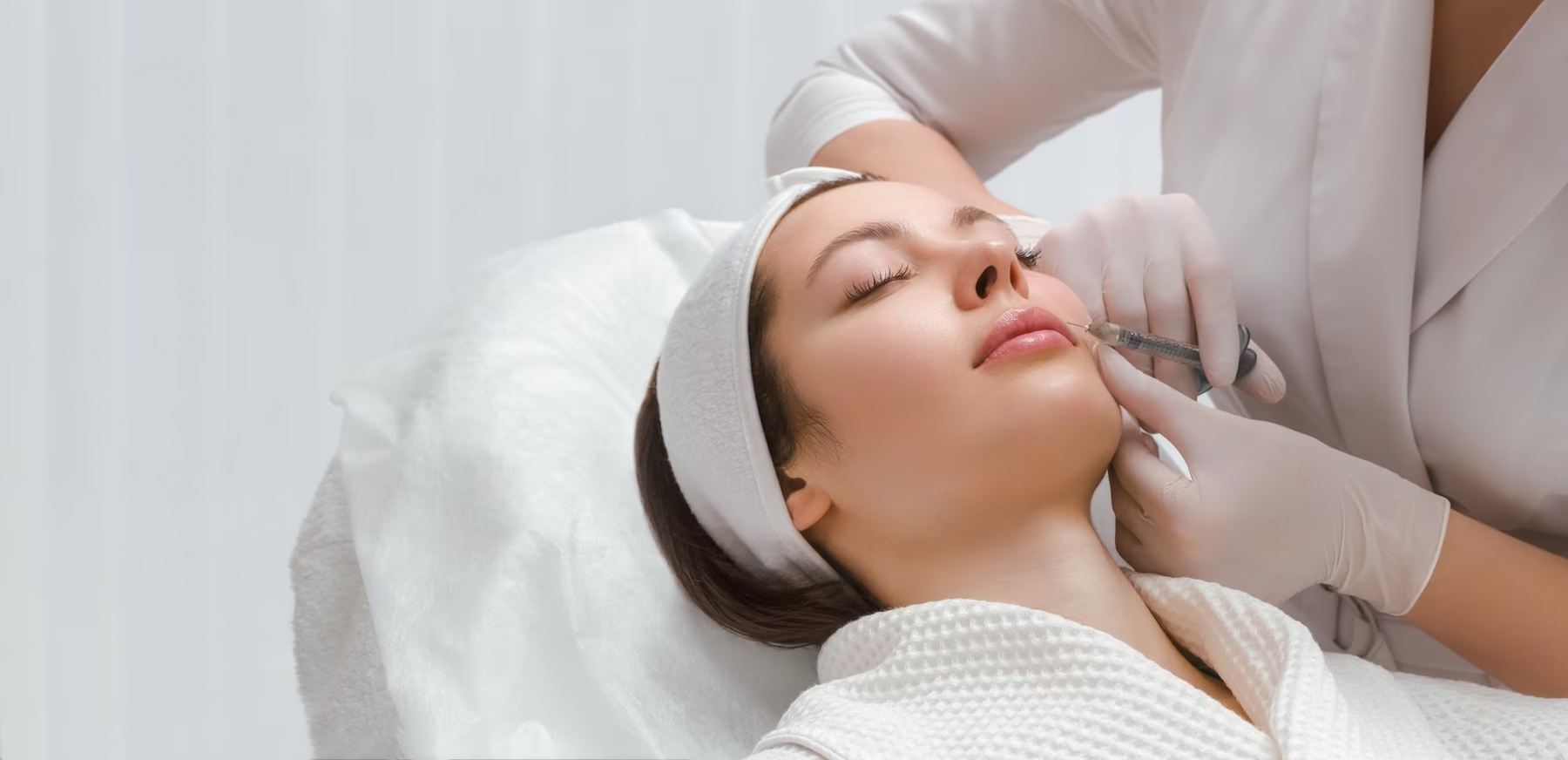 lip-augmentation-correction-procedure-cosmetology-salon-specialist-makes-injection_168410-1642-transformed lip-augmentation-correction-procedure-cosmetology-salon-specialist-makes-injection_168410-1642-transformed
